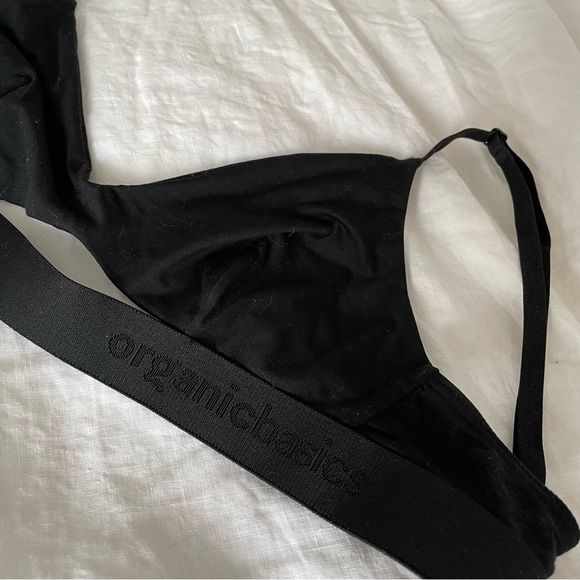 Organic Basics XS black Tencel soft touch adjustable light cut-out bralette - Picture 9 of 10